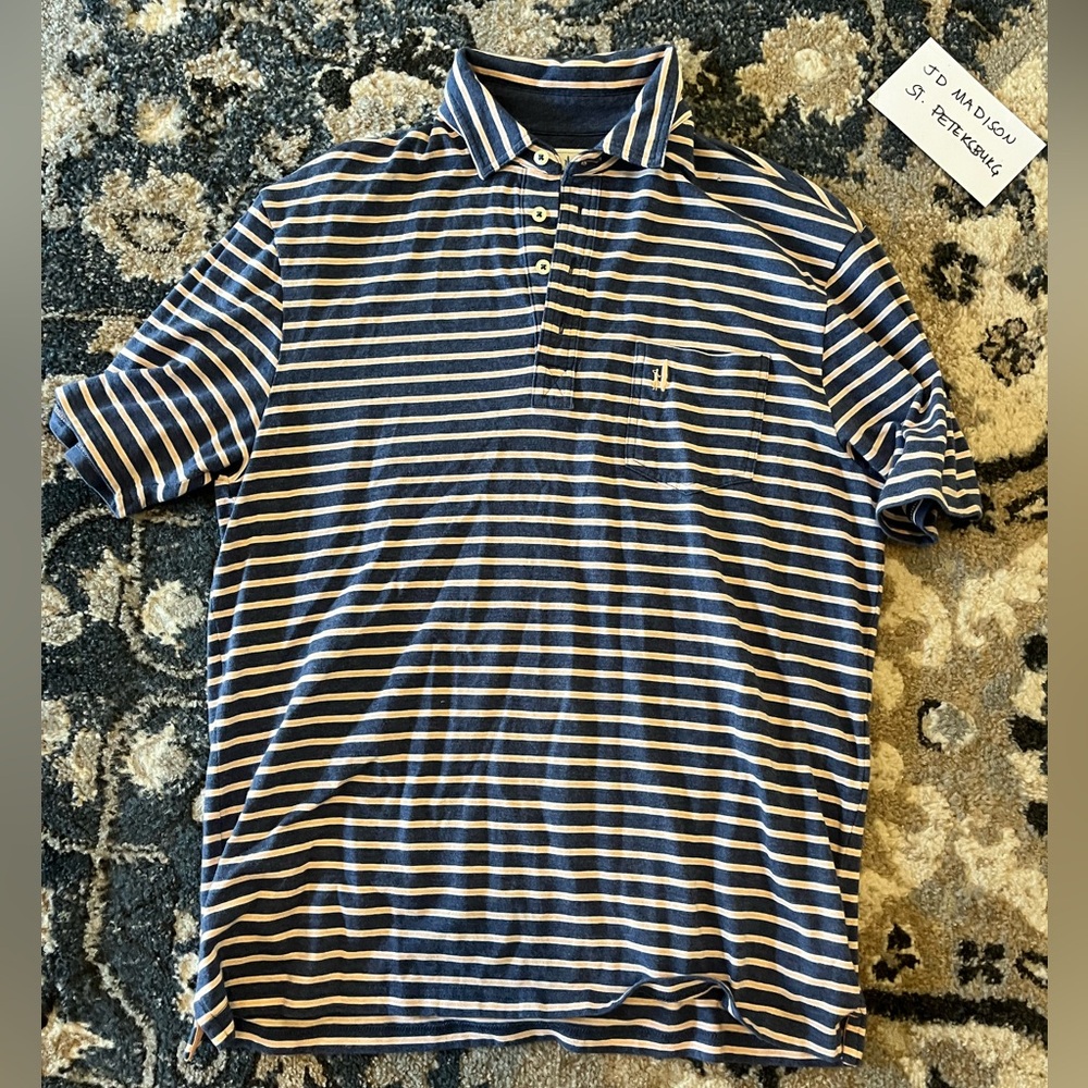 Johnnie O hanging out collared top